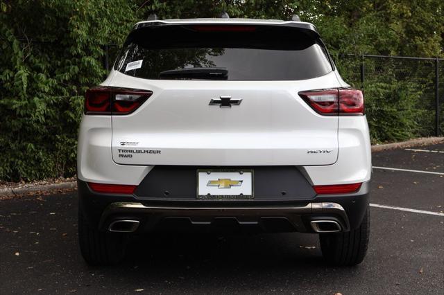 new 2025 Chevrolet TrailBlazer car, priced at $35,320