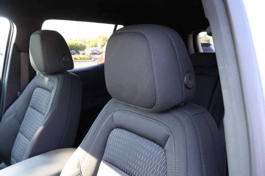 new 2026 Chevrolet Equinox car, priced at $29,995