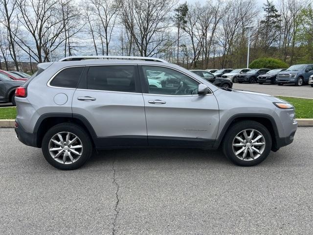 used 2018 Jeep Cherokee car, priced at $16,950
