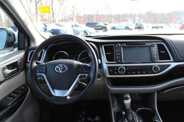 used 2016 Toyota Highlander car, priced at $25,989