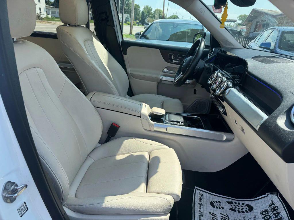 used 2022 Mercedes-Benz GLB 250 car, priced at $27,985