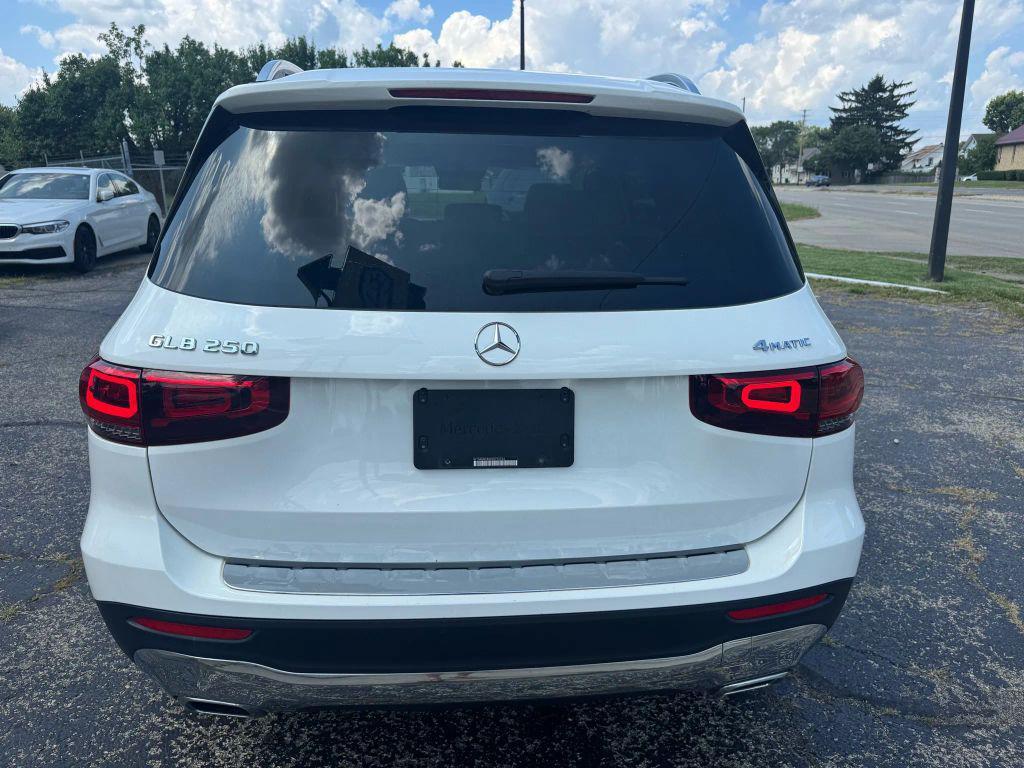 used 2022 Mercedes-Benz GLB 250 car, priced at $27,985