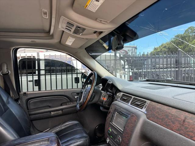 used 2007 GMC Yukon XL car, priced at $9,995