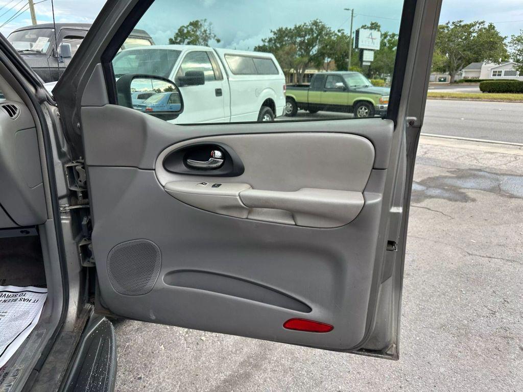 used 2006 Chevrolet TrailBlazer car, priced at $3,995