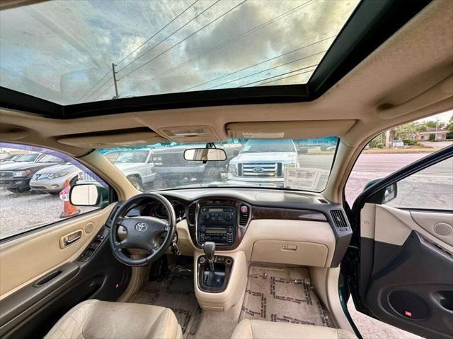 used 2001 Toyota Highlander car, priced at $5,995