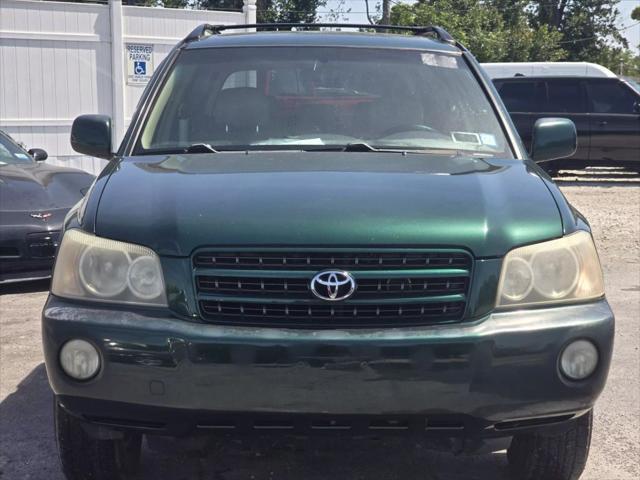 used 2001 Toyota Highlander car, priced at $4,995