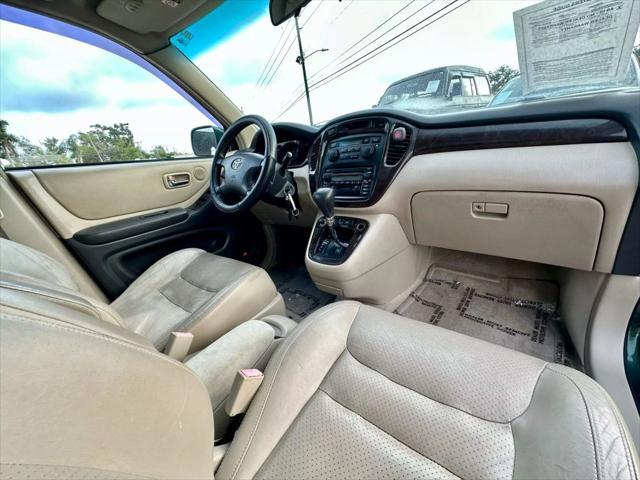 used 2001 Toyota Highlander car, priced at $5,995
