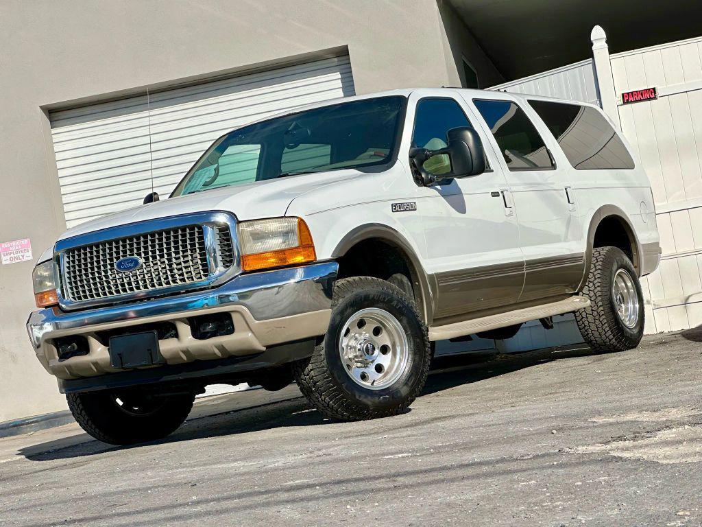 used 2000 Ford Excursion car, priced at $14,995