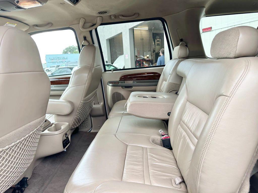 used 2000 Ford Excursion car, priced at $14,995