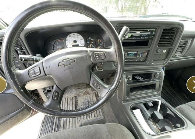 used 2005 Chevrolet Silverado 2500 car, priced at $14,995