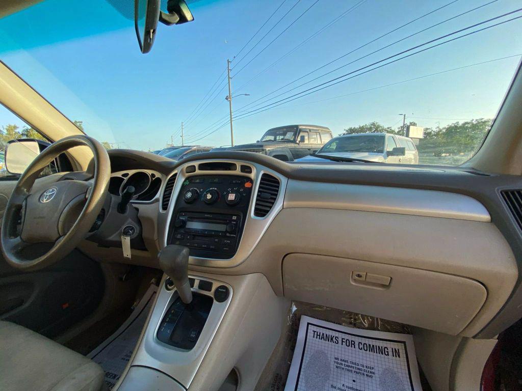 used 2004 Toyota Highlander car, priced at $5,995
