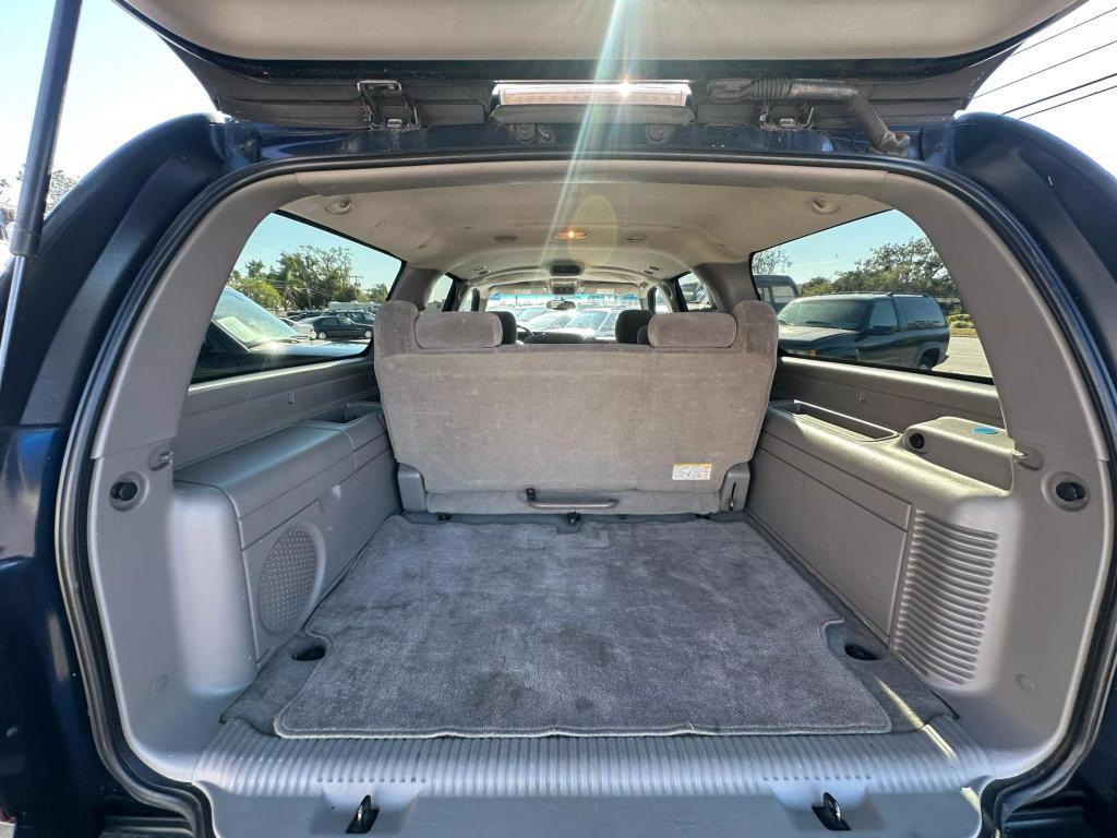 used 2004 Chevrolet Suburban car, priced at $6,995