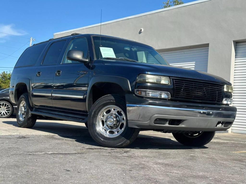 used 2004 Chevrolet Suburban car, priced at $6,995