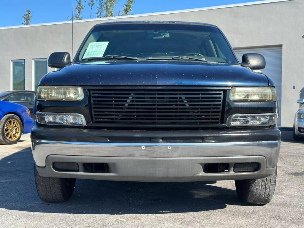 used 2004 Chevrolet Suburban car, priced at $6,995