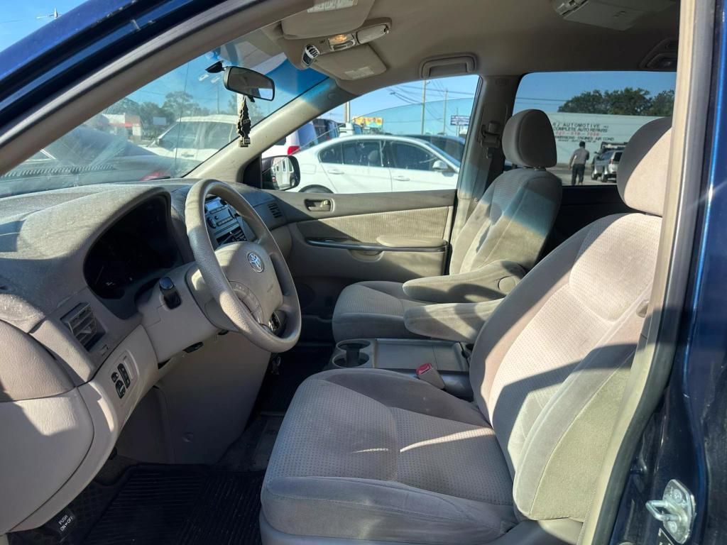 used 2007 Toyota Sienna car, priced at $4,995