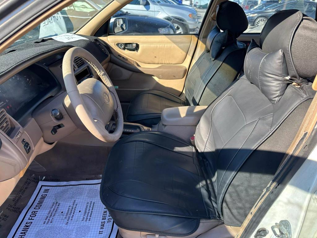 used 1996 Toyota Avalon car, priced at $2,995