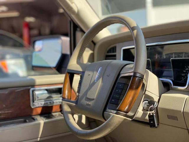 used 2013 Lincoln Navigator car, priced at $8,995