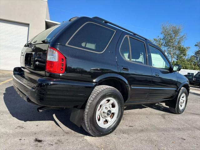 used 2001 Isuzu Rodeo car, priced at $4,995