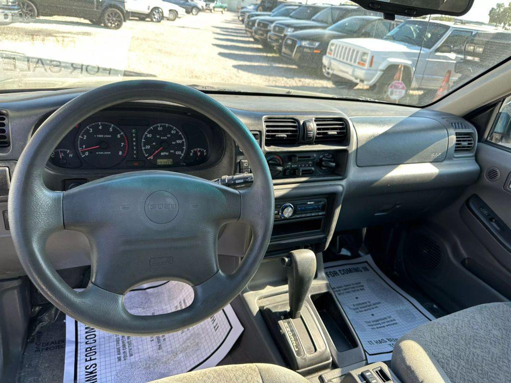 used 2001 Isuzu Rodeo car, priced at $4,995