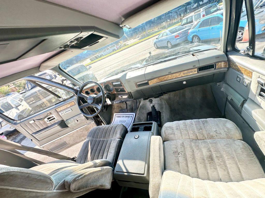 used 1989 Chevrolet Suburban car, priced at $12,995