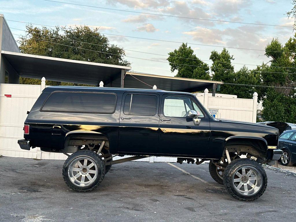 used 1989 Chevrolet Suburban car, priced at $11,995