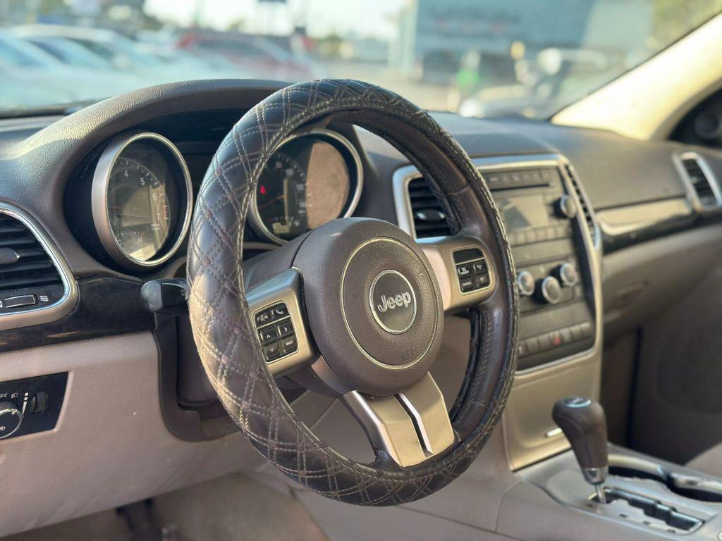 used 2011 Jeep Grand Cherokee car, priced at $5,995