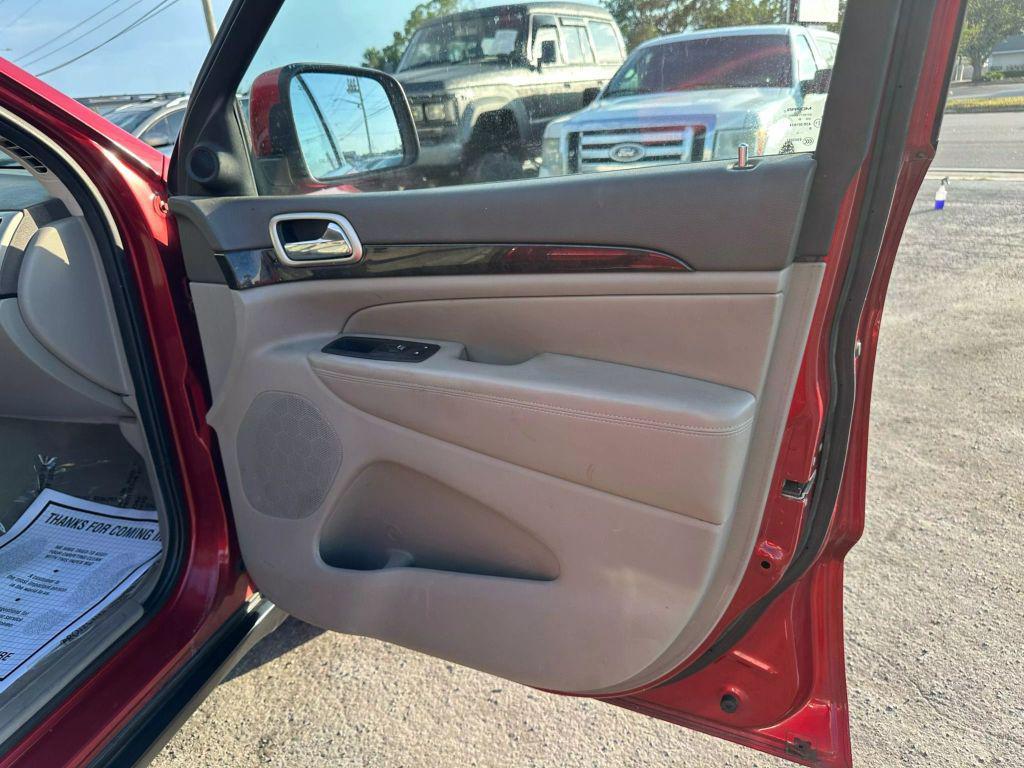 used 2011 Jeep Grand Cherokee car, priced at $5,995