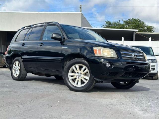 used 2007 Toyota Highlander Hybrid car, priced at $5,995