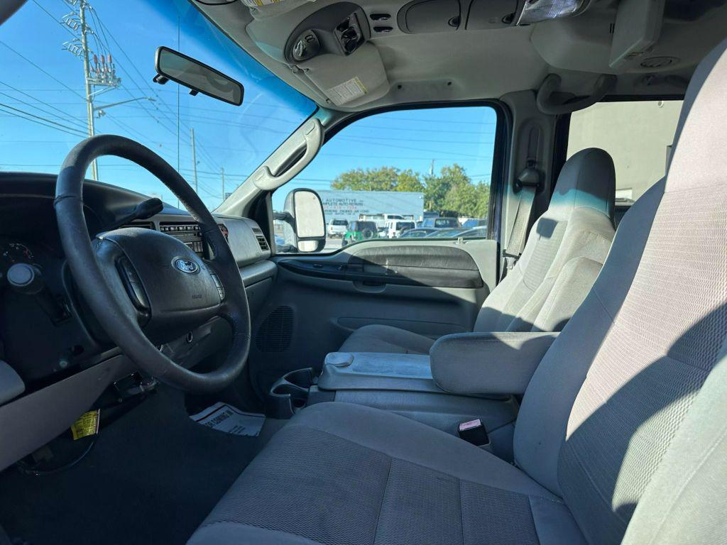 used 2005 Ford Excursion car, priced at $12,995