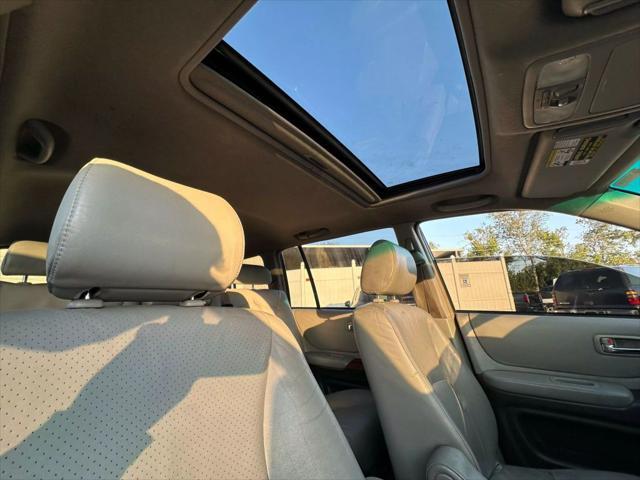 used 2006 Toyota Highlander Hybrid car, priced at $6,995