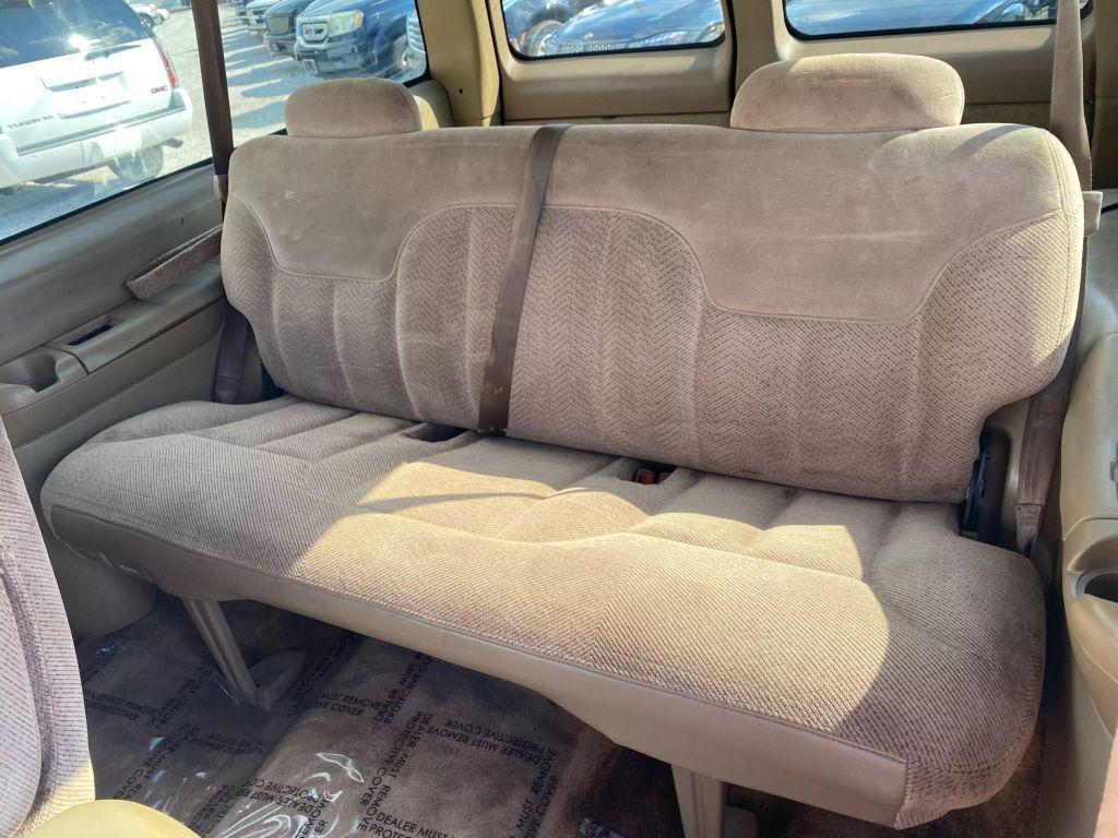 used 1995 GMC Yukon car, priced at $9,995