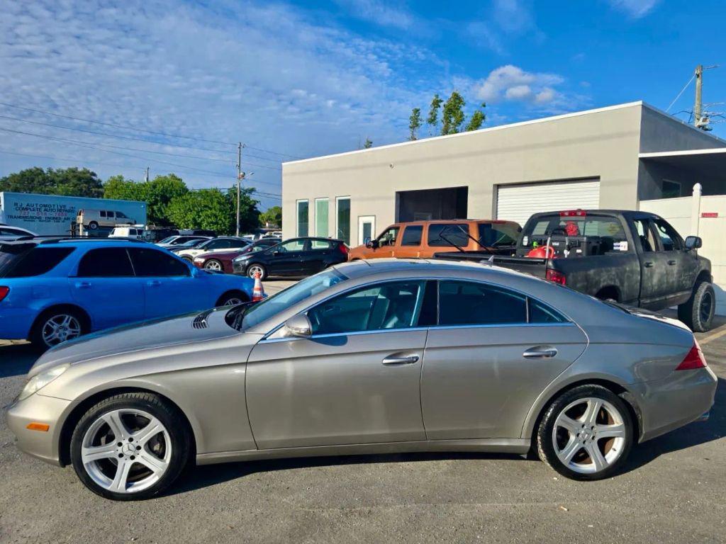 used 2007 Mercedes-Benz S-Class car, priced at $8,995