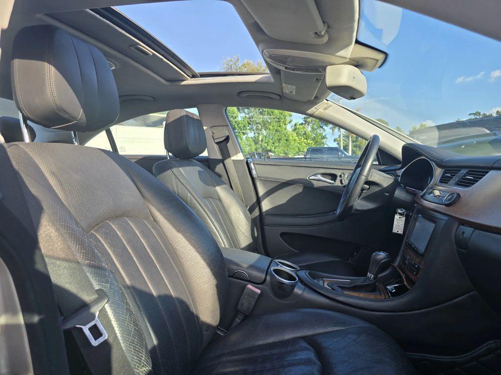 used 2007 Mercedes-Benz S-Class car, priced at $8,995