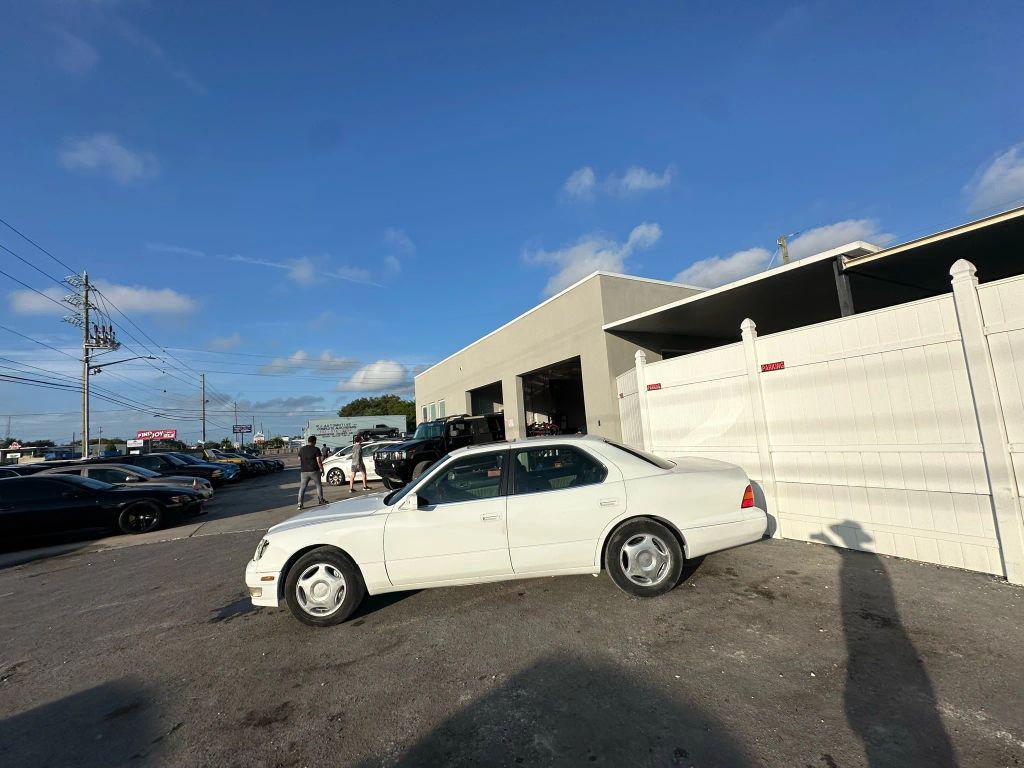 used 1998 Lexus LS 400 car, priced at $4,995