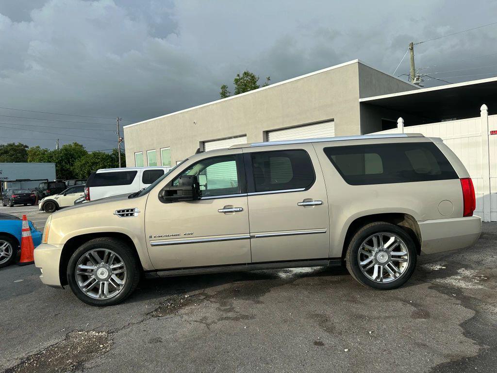 used 2008 Cadillac Escalade ESV car, priced at $8,995
