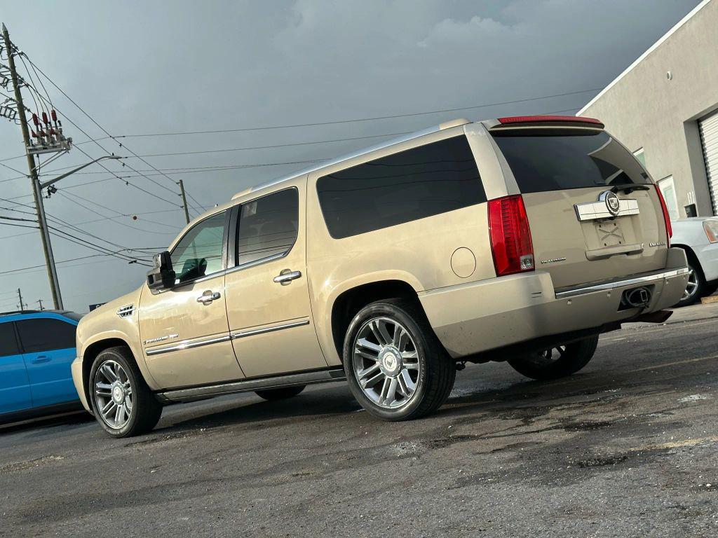 used 2008 Cadillac Escalade ESV car, priced at $8,995
