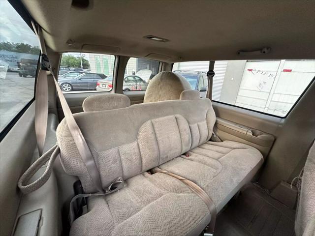 used 1997 GMC Yukon car, priced at $9,995