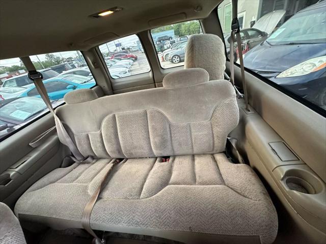 used 1997 GMC Yukon car, priced at $9,995