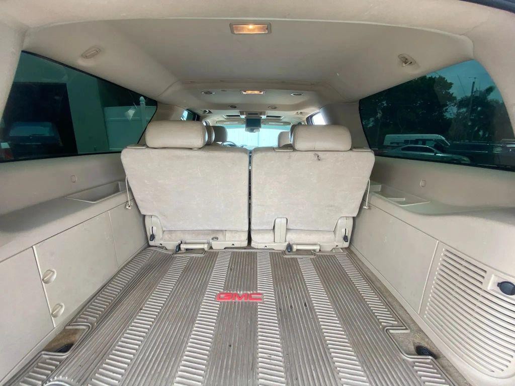 used 2009 GMC Yukon XL car