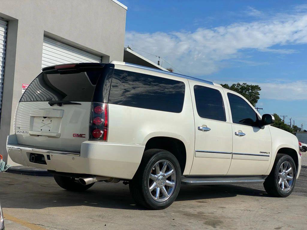 used 2009 GMC Yukon XL car