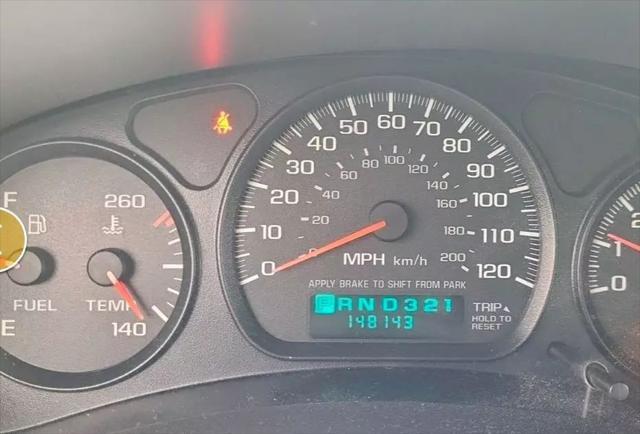 used 2002 Chevrolet Monte Carlo car, priced at $3,995