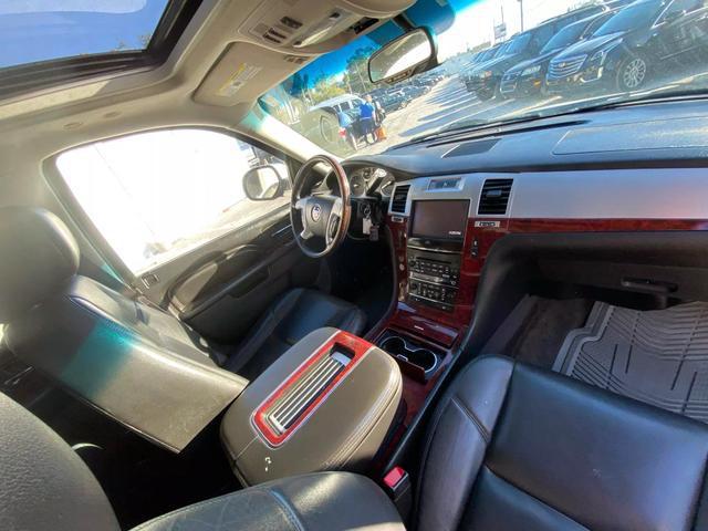 used 2013 Cadillac Escalade ESV car, priced at $11,995