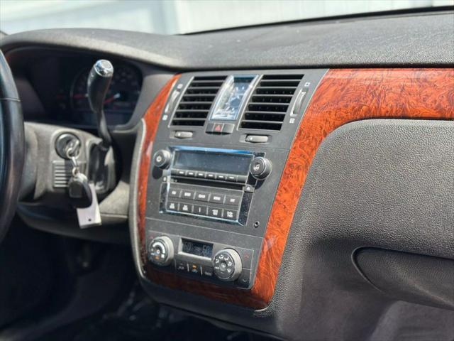 used 2006 Cadillac DTS car, priced at $5,995