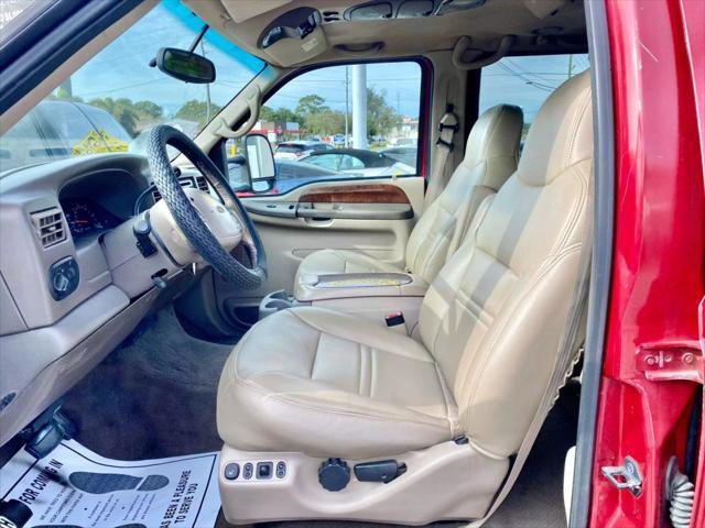 used 2000 Ford Excursion car, priced at $8,995