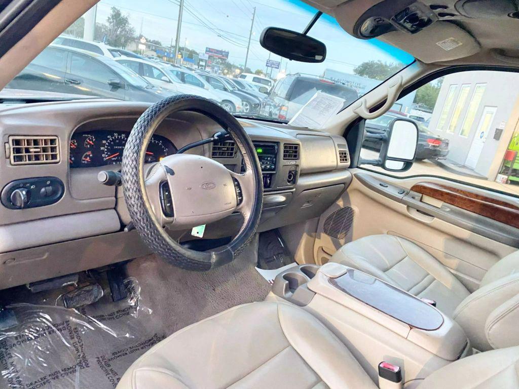 used 2000 Ford Excursion car, priced at $8,995