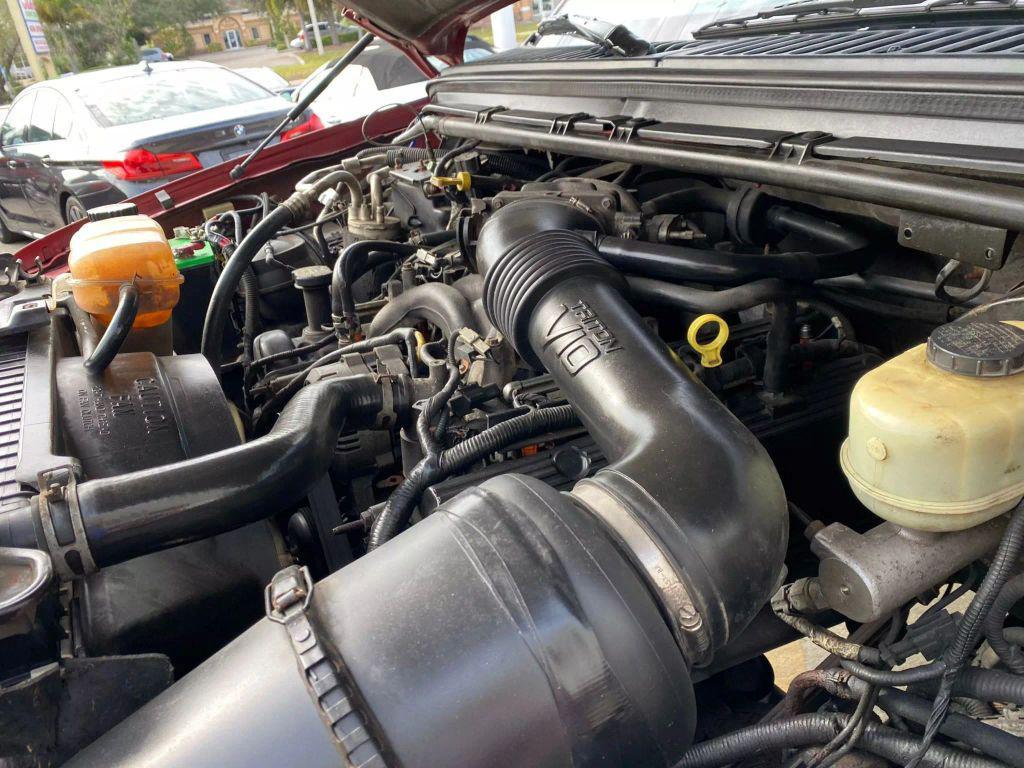 used 2000 Ford Excursion car, priced at $8,995