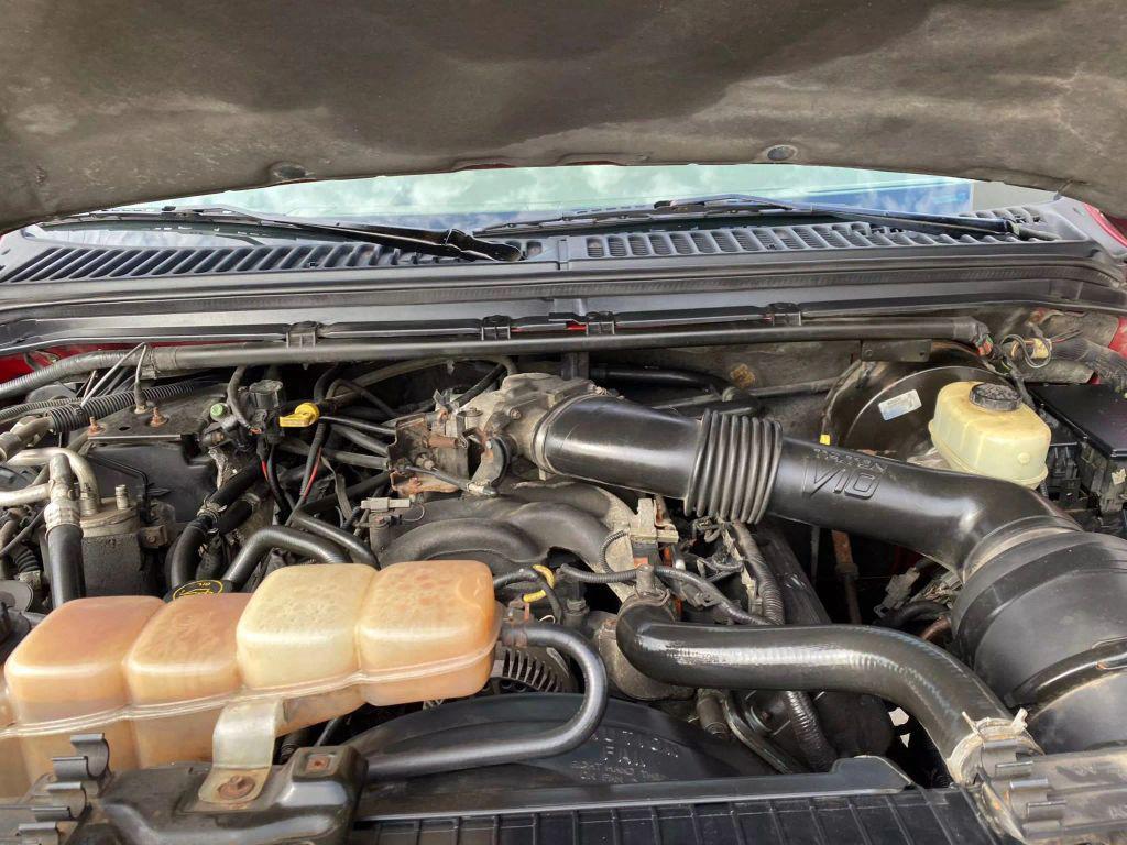 used 2000 Ford Excursion car, priced at $8,995