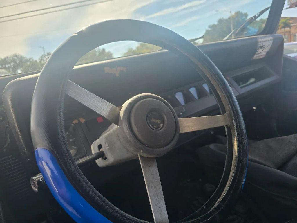 used 1993 Jeep Wrangler car, priced at $9,995