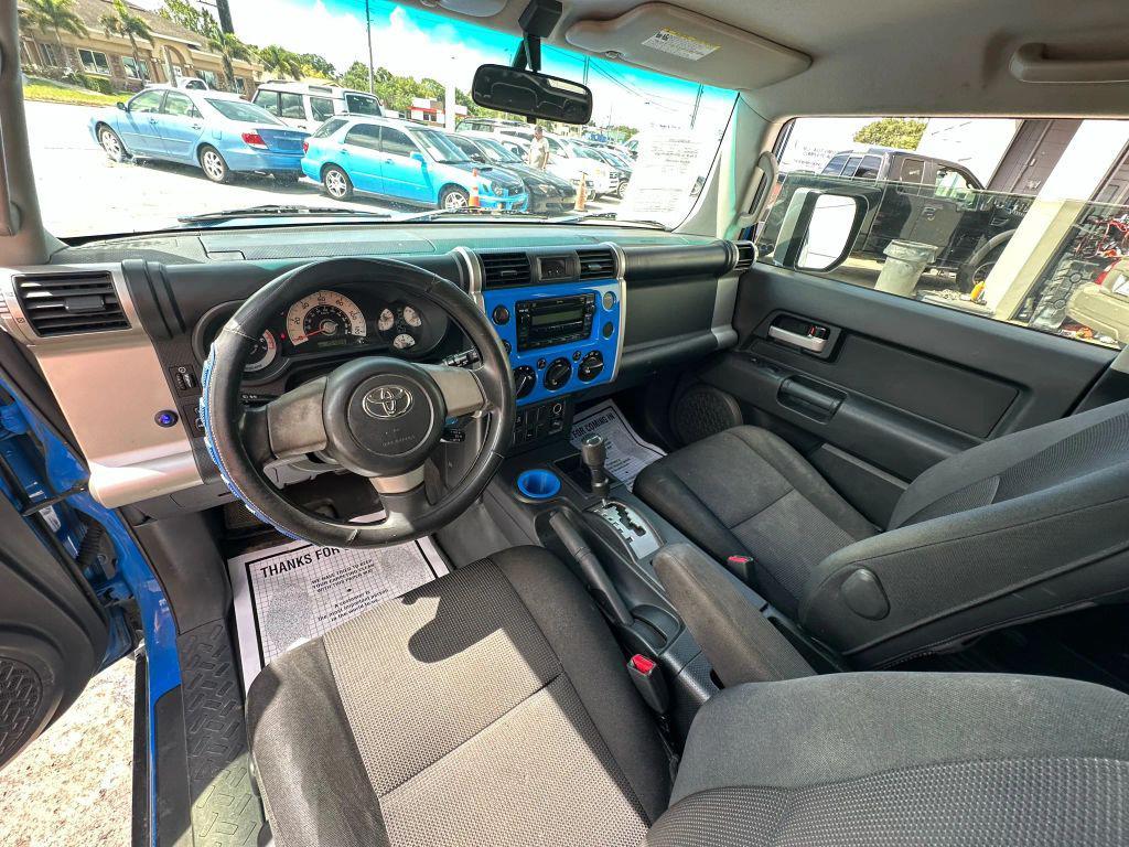 used 2007 Toyota FJ Cruiser car, priced at $8,995