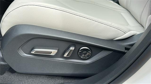 new 2025 Acura RDX car, priced at $46,650